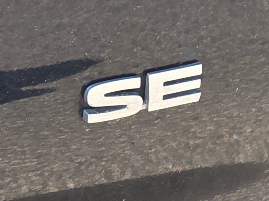 Used 2022 Mitsubishi Outlander SE image 12