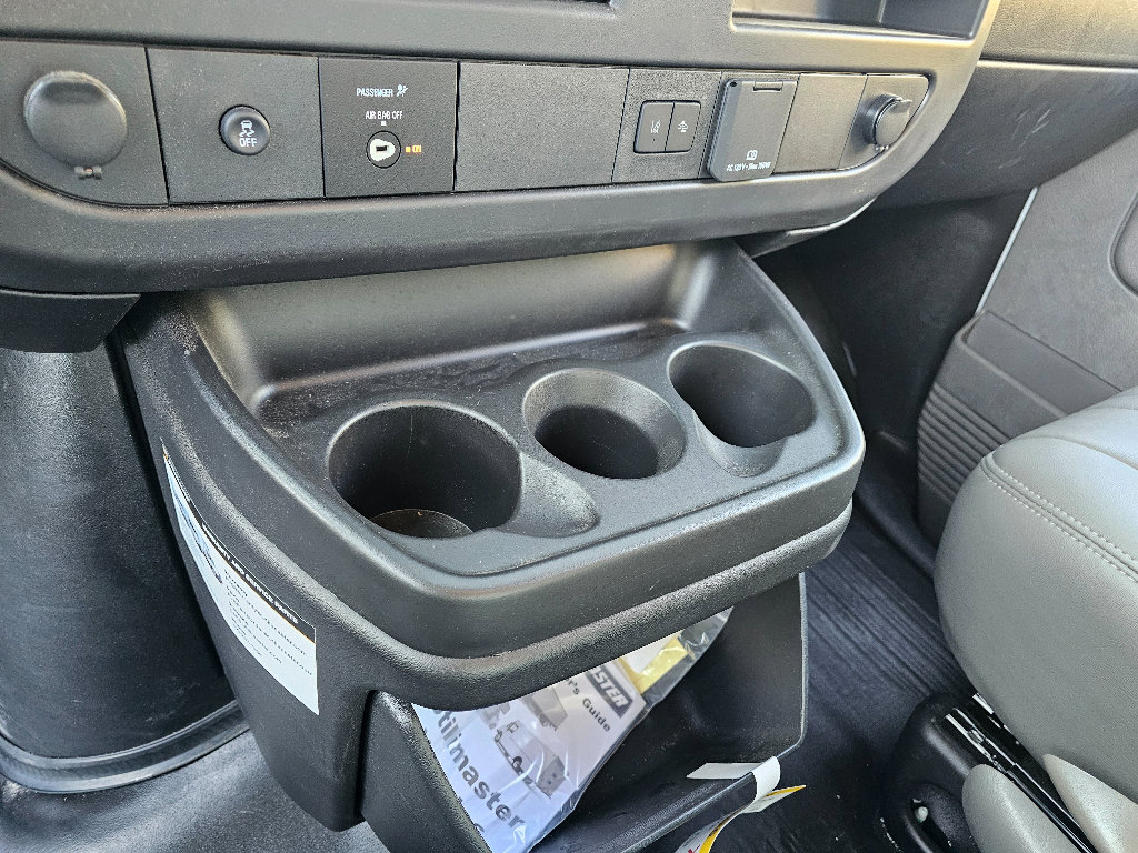 New 2025 GMC Savana 3500 w/ Power Convenience Package RWD image 37