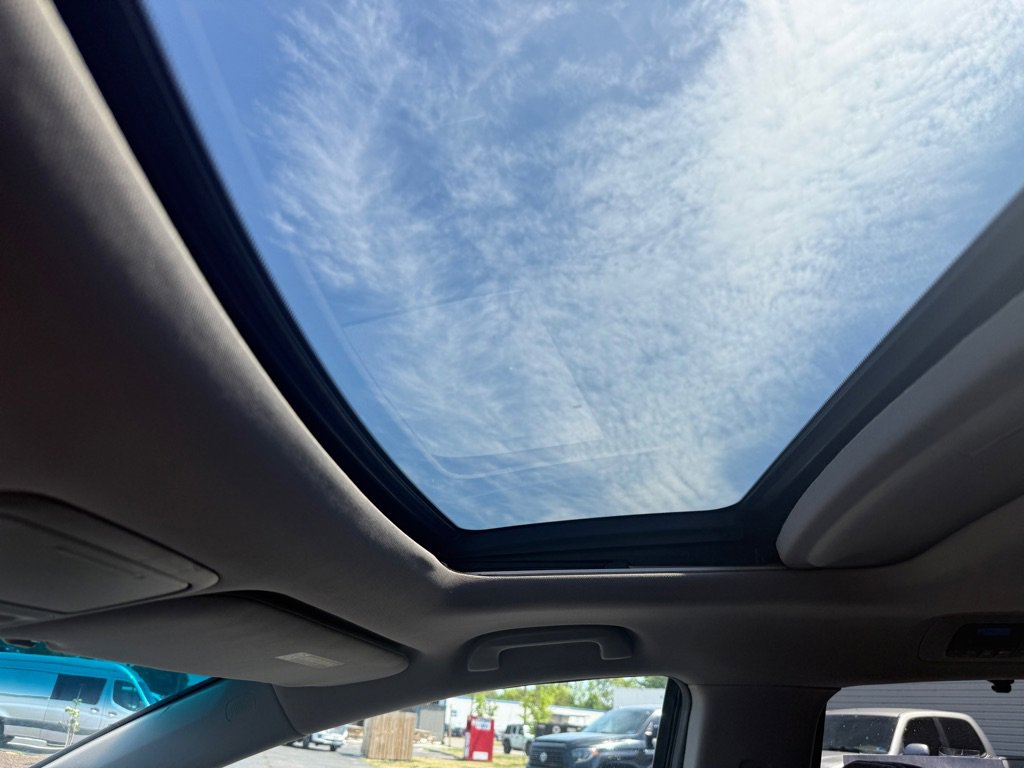 Used 2012 Honda Odyssey EX-L image 23