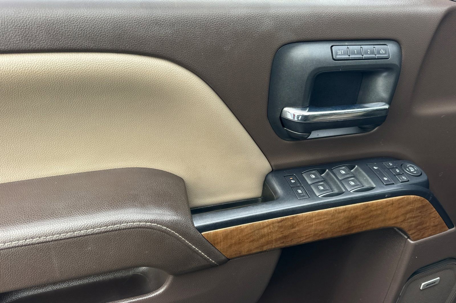 Used 2015 Chevrolet Silverado 2500 LTZ w/ Duramax Plus Package image 11