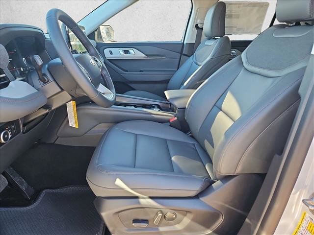 New 2026 Ford Explorer Active w/ Active Comfort Package image 4