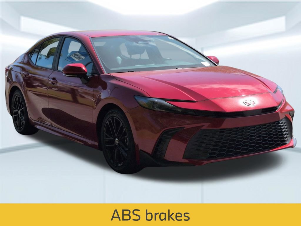 Used 2025 Toyota Camry SE image 9