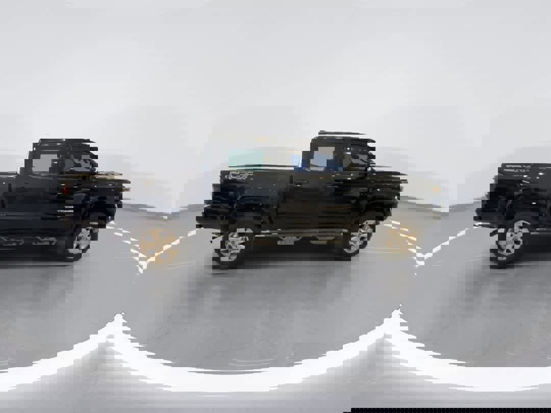 Used 2019 Toyota Tacoma TRD Sport image 9