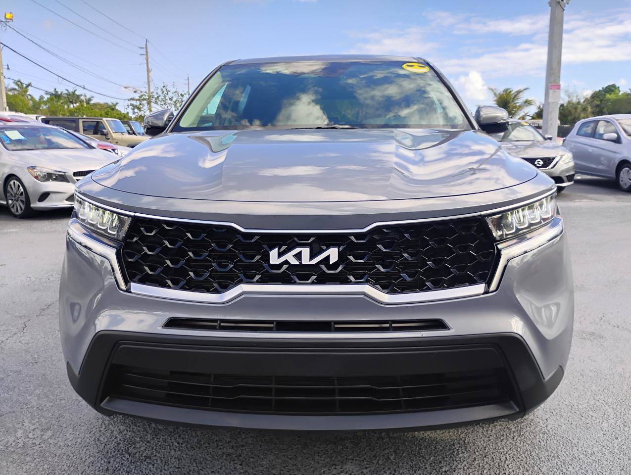 Used 2023 Kia Sorento LX FWD image 40