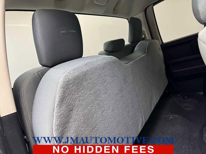 Used 2018 RAM 1500 Express w/ Express Value Package AWD/4WD image 18