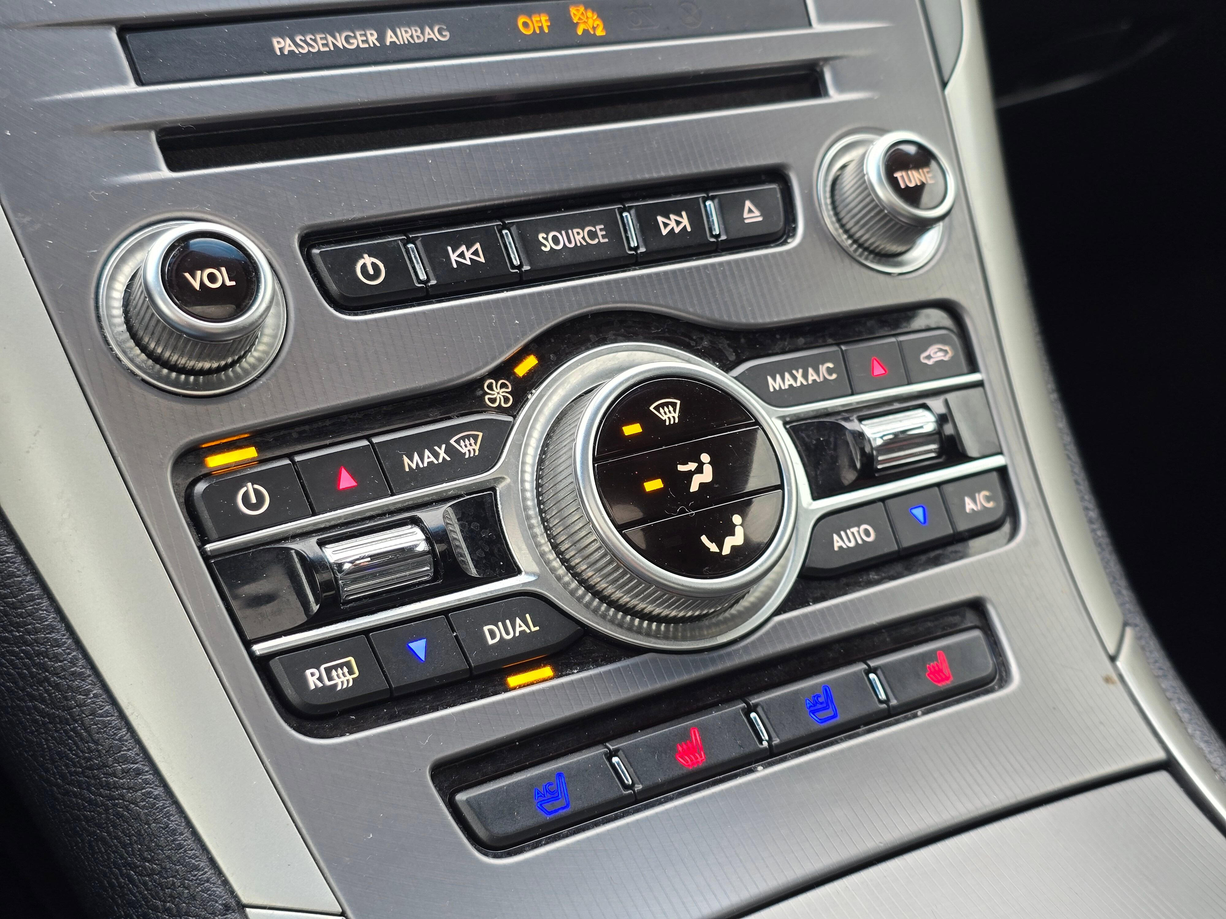 Used 2017 Lincoln MKZ Reserve FWD image 30