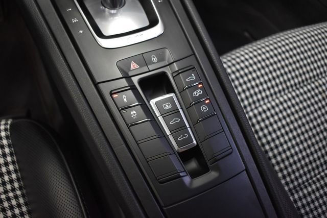 Used 2018 Porsche 911 Carrera T image 16