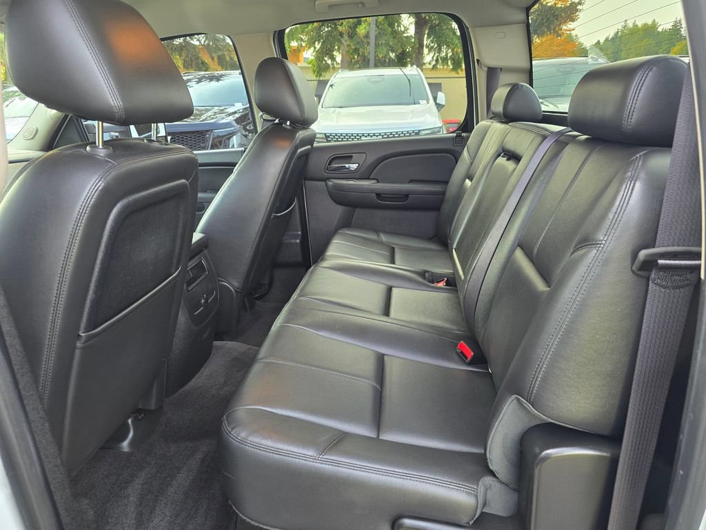 Used 2012 Chevrolet Silverado 2500 LTZ w/ LTZ Plus Package AWD/4WD image 17