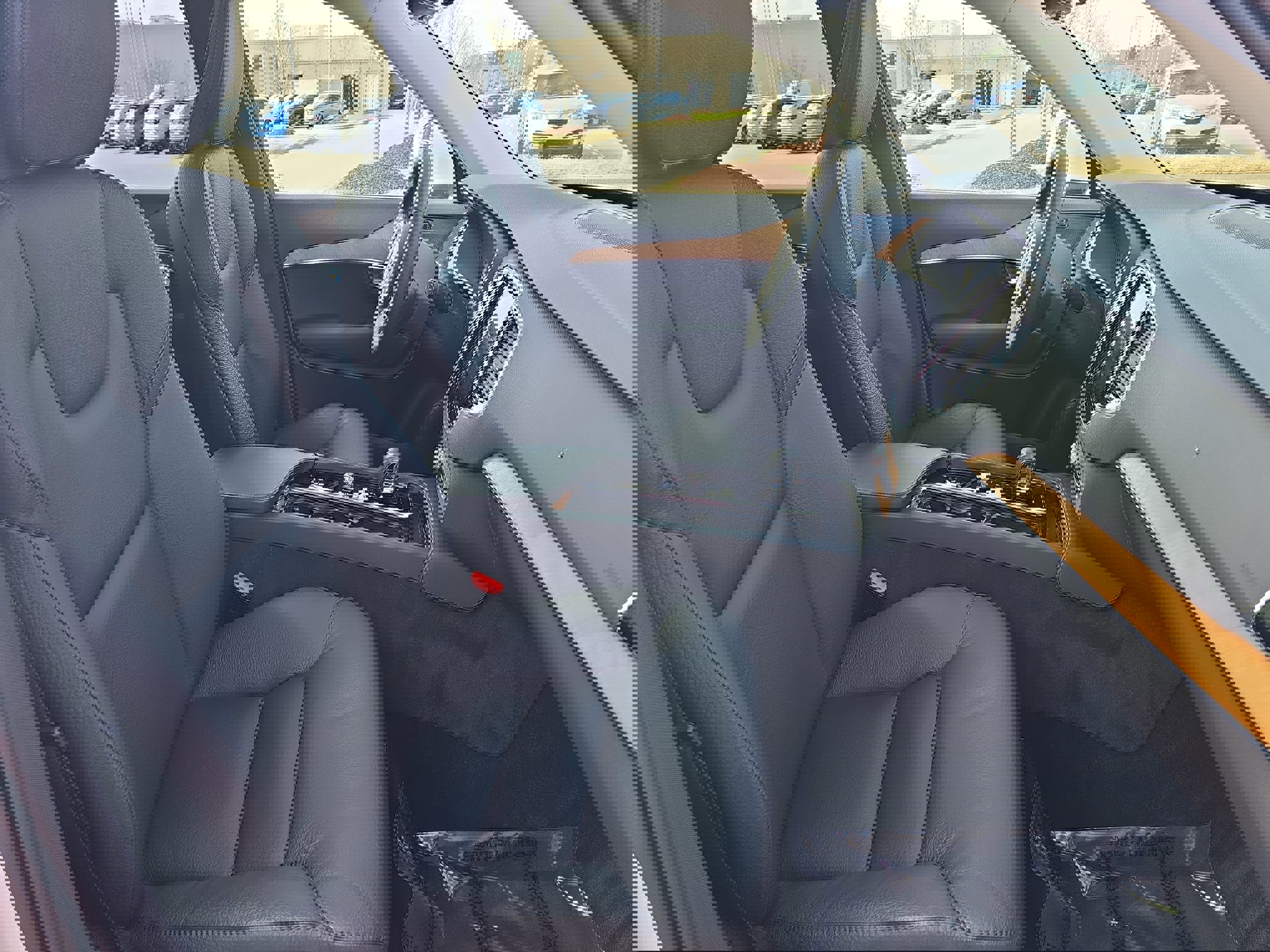 Used 2024 Volvo XC90 B6 Plus w/ Protection Package Premier image 10