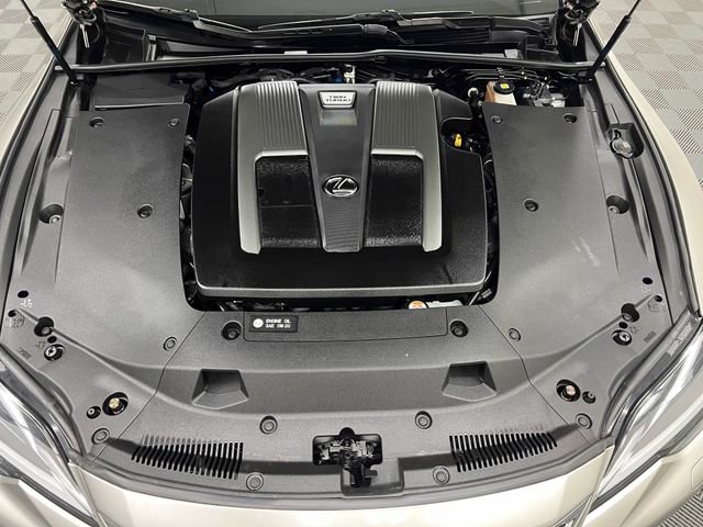 Certified 2022 Lexus LS 500 w/ Accessory Package (Z2) RWD image 24