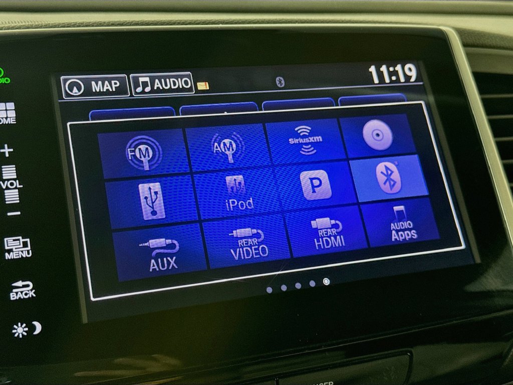 Used 2016 Honda Pilot Touring image 18