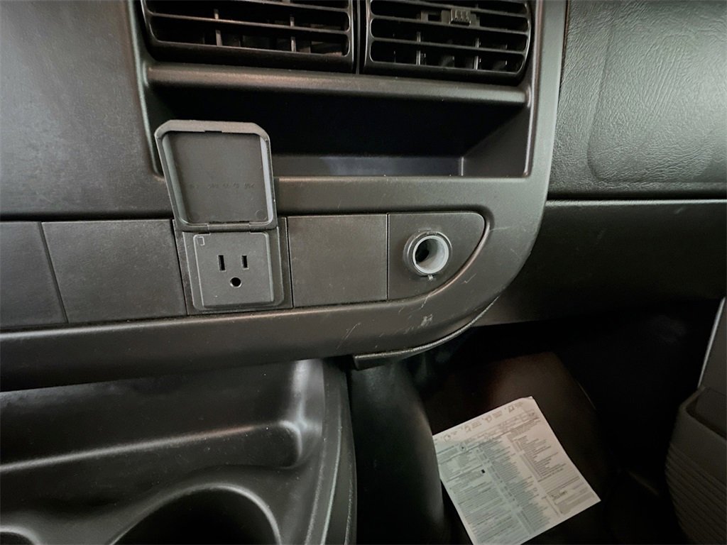 Used 2023 GMC Savana 2500 w/ Driver Convenience Package image 29