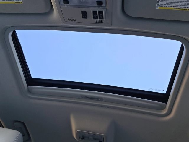 Used 2011 Chevrolet Suburban LT w/ Luxury Package image 14