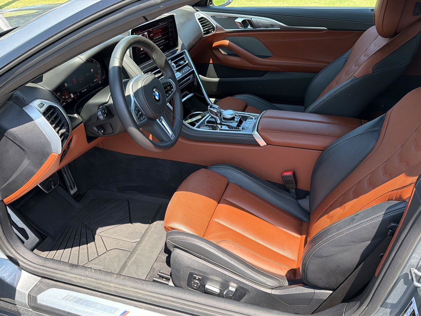 Used 2024 BMW M850i xDrive Convertible AWD/4WD image 10
