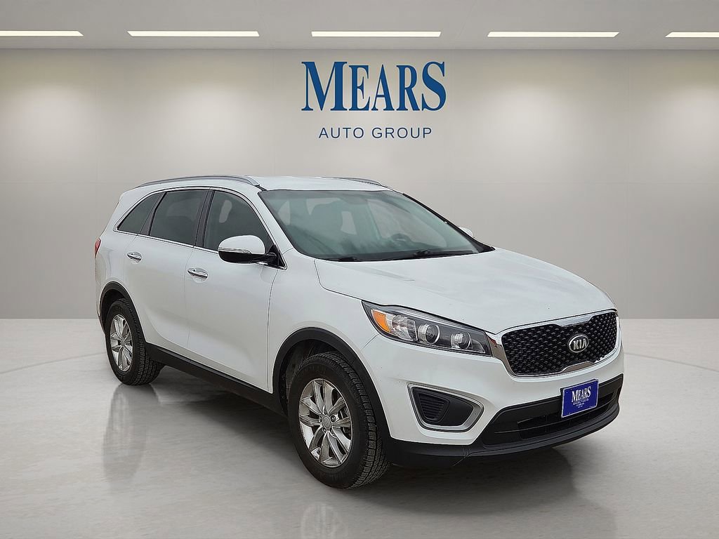 Used 2016 Kia Sorento LX image 7
