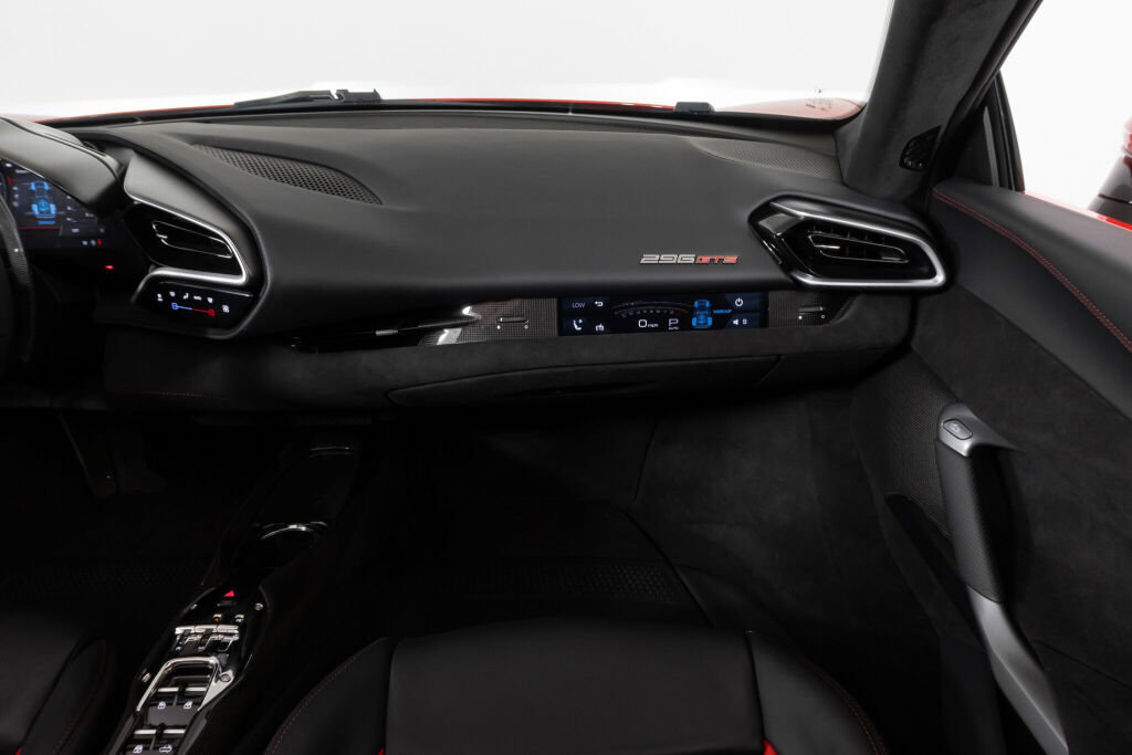 Certified 2025 Ferrari 296 GTS image 37