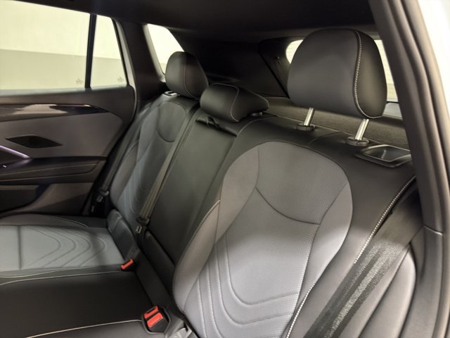 New 2026 Volkswagen Tiguan SE R-Line AWD/4WD image 21
