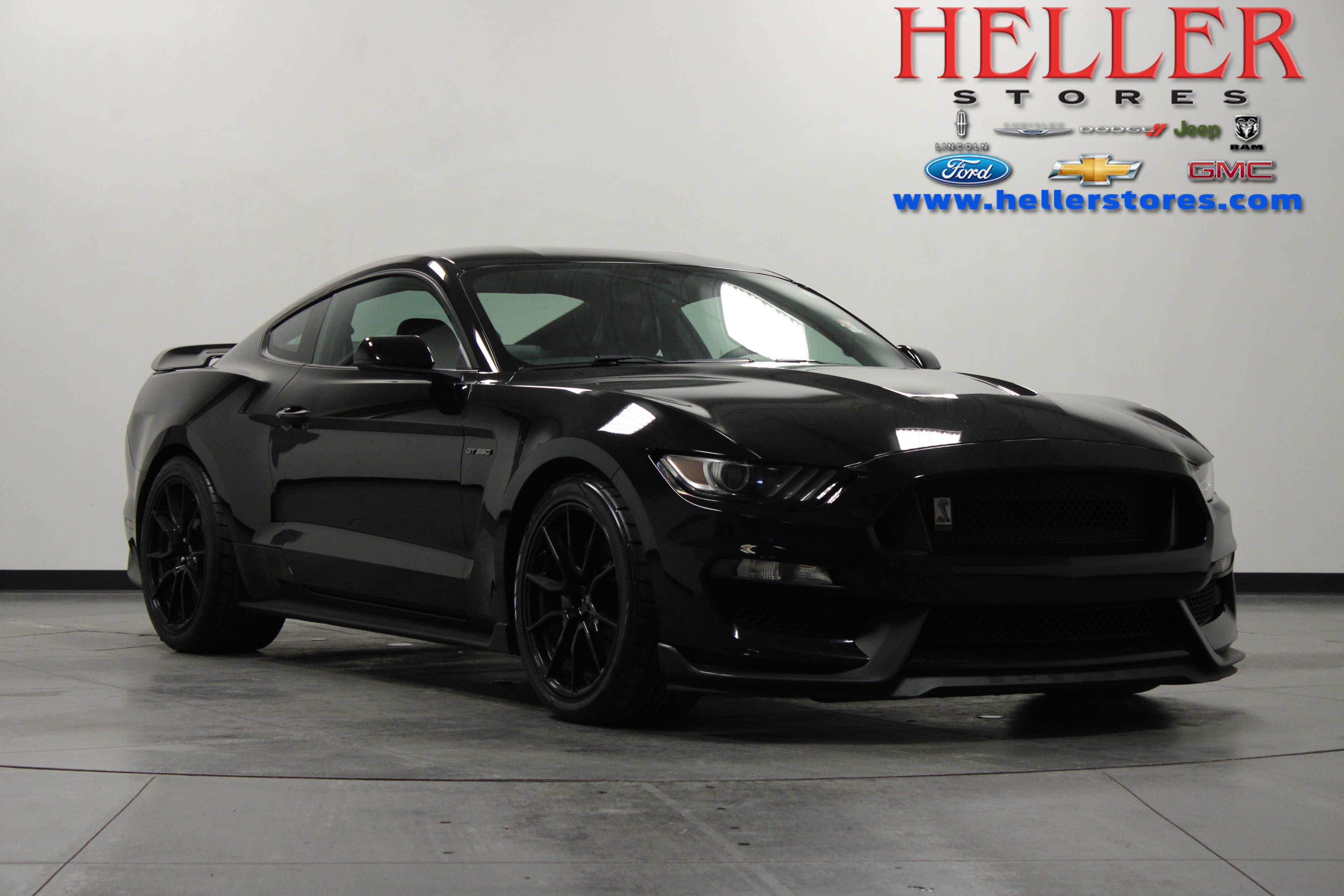 Used 2019 Ford Mustang Shelby GT350 w/ Technology Package RWD image 1