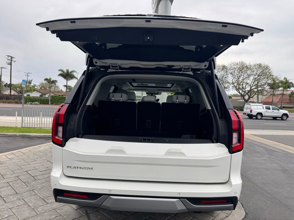 Used 2025 Ford Expedition Platinum w/ Platinum Ultimate Package image 7