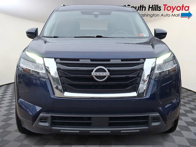 Used 2022 Nissan Pathfinder SV w/ SV Premium Package AWD/4WD image 2
