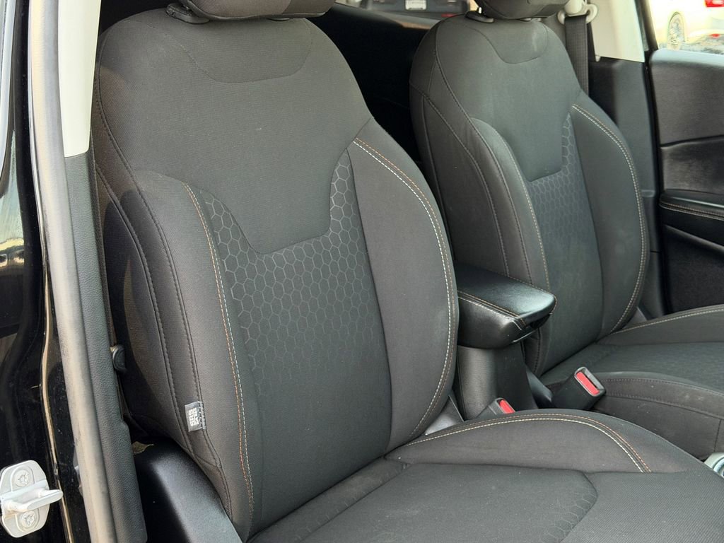 Used 2018 Jeep Compass Sport w/ Tech Group image 9