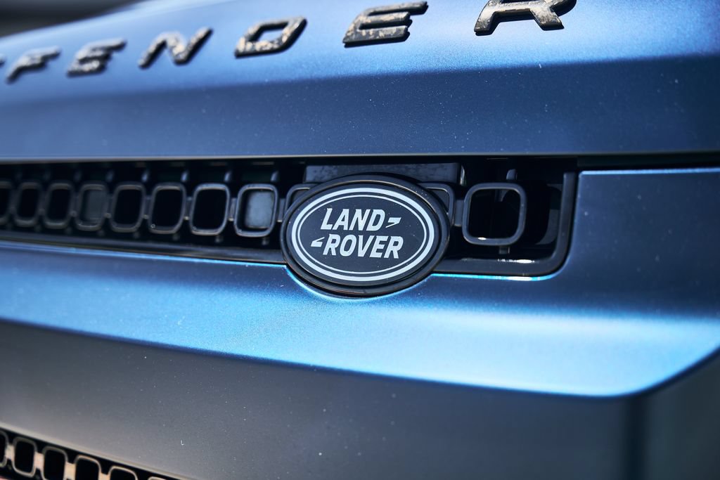 Used 2026 Land Rover Defender 110 OCTA AWD/4WD image 7