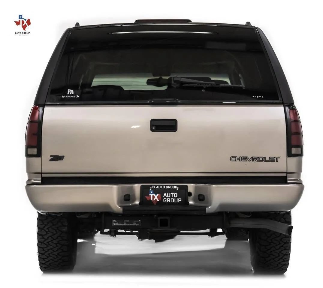 Used 2000 Chevrolet Tahoe Z71 w/ Comfort & Security Pkg AWD/4WD image 8