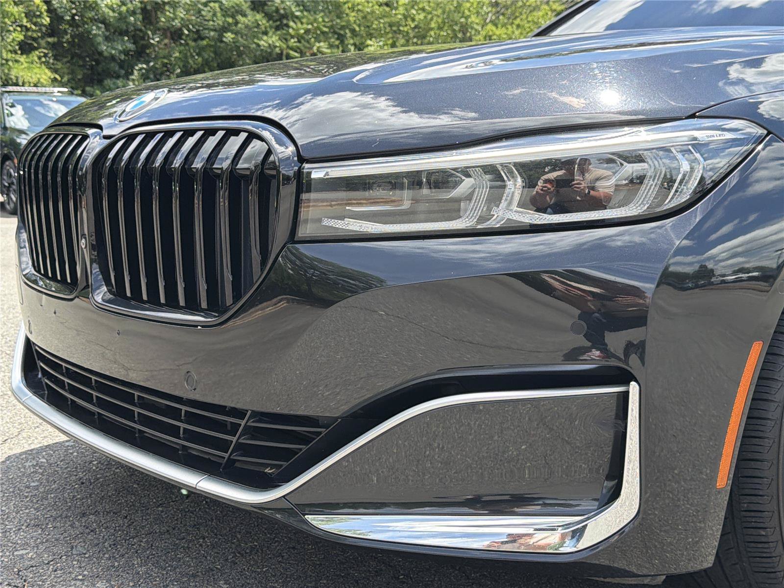 Used 2020 BMW 740i xDrive w/ Premium Package AWD/4WD image 32