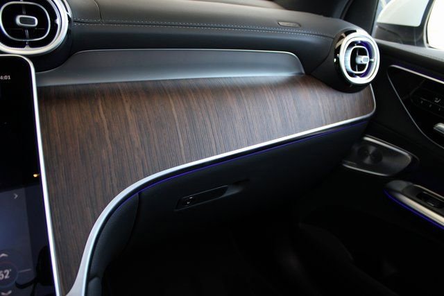 New 2026 Mercedes-Benz GLC 300 4MATIC image 33