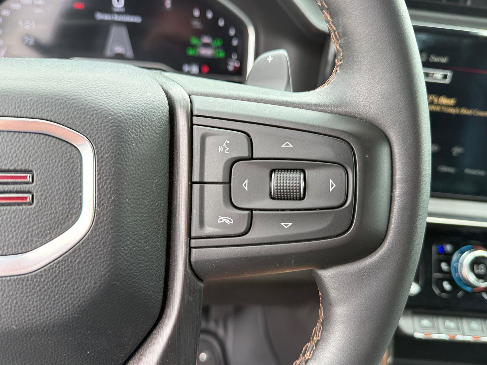 Used 2025 GMC Sierra 1500 AT4 w/ AT4 Premium Package AWD/4WD image 27