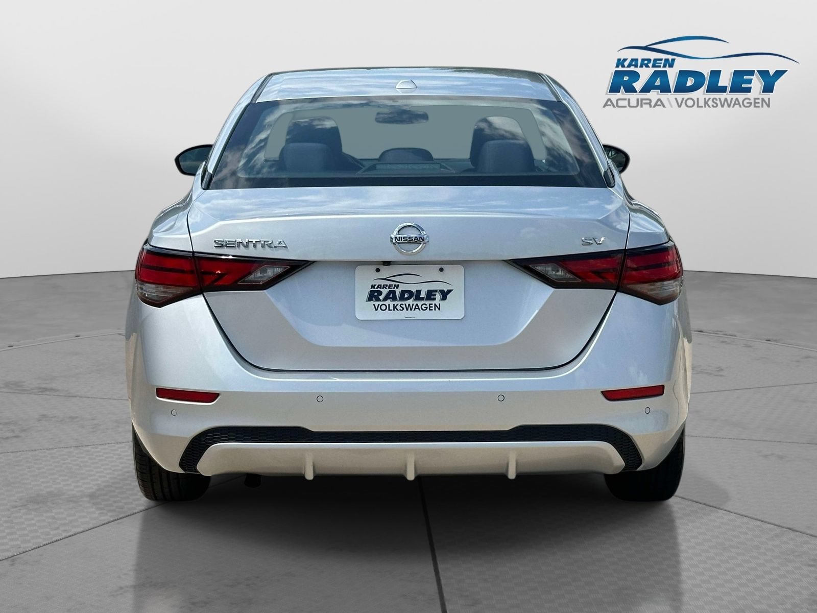 Used 2021 Nissan Sentra SV FWD image 3