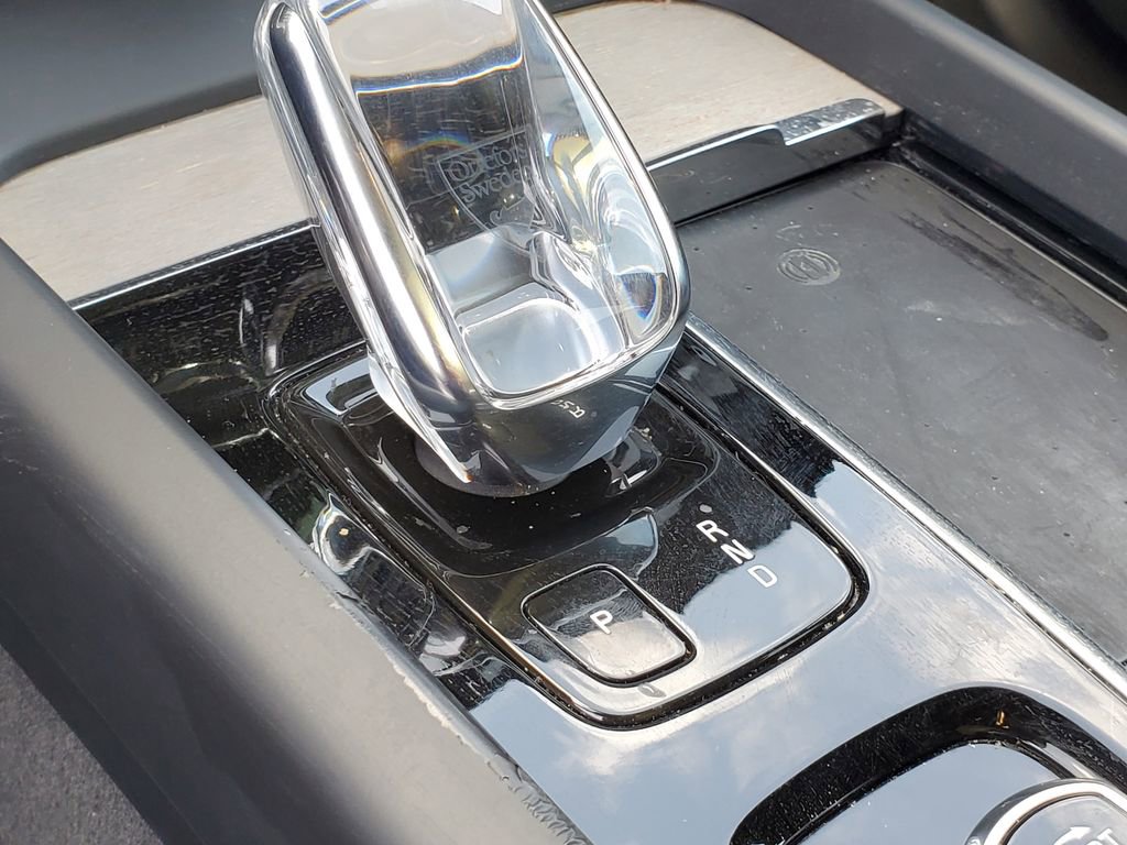 Used 2022 Volvo XC60 B5 Inscription image 27