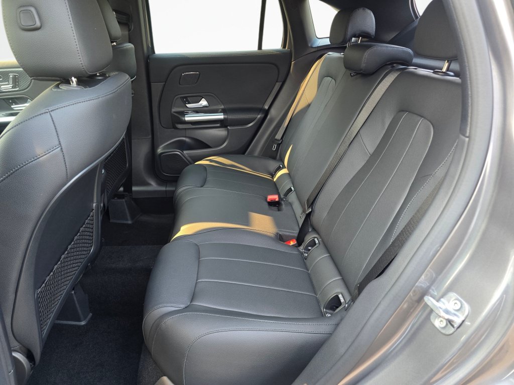 New 2026 Mercedes-Benz GLA 250 4MATIC image 18