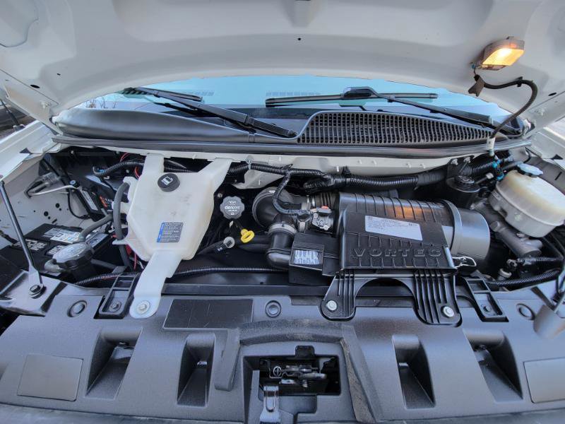 Used 2018 Chevrolet Express 3500 LS RWD image 23