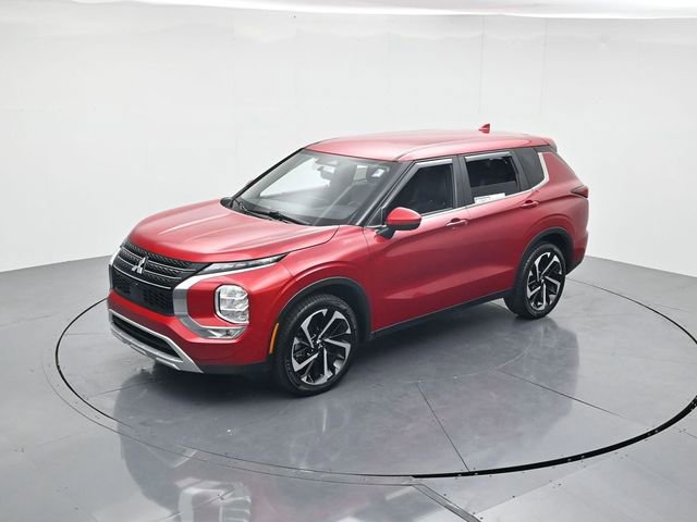 Used 2024 Mitsubishi Outlander SE image 46