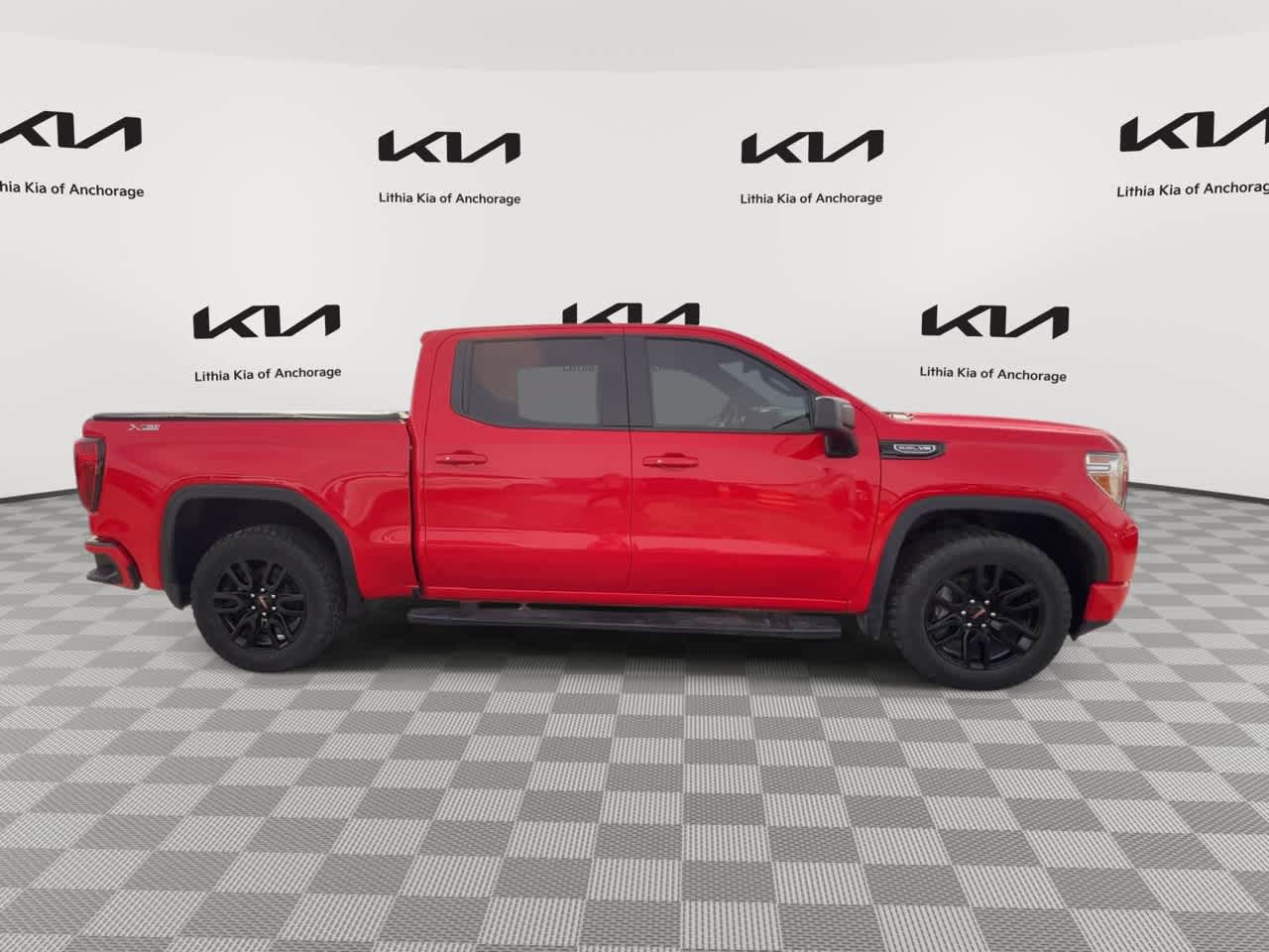 Used 2021 GMC Sierra 1500 Elevation w/ LPO, Elevation Black Package AWD/4WD image 9