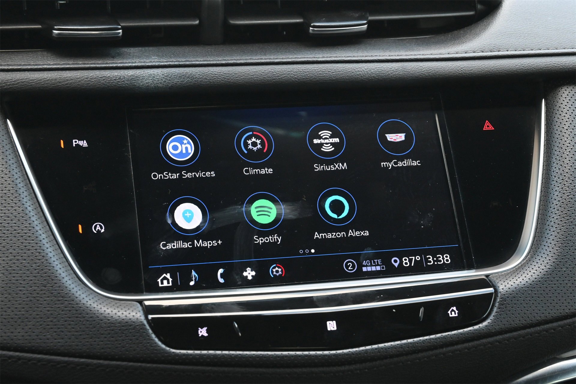 Used 2020 Cadillac XT5 Luxury w/ LPO, Floor Liner Package image 12