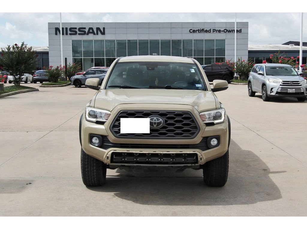 Used 2020 Toyota Tacoma TRD Off-Road w/ Technology Package AWD/4WD image 8