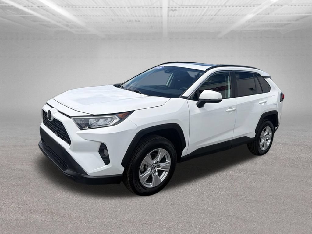 Used 2019 Toyota RAV4 XLE w/ Convenience Package AWD/4WD image 4