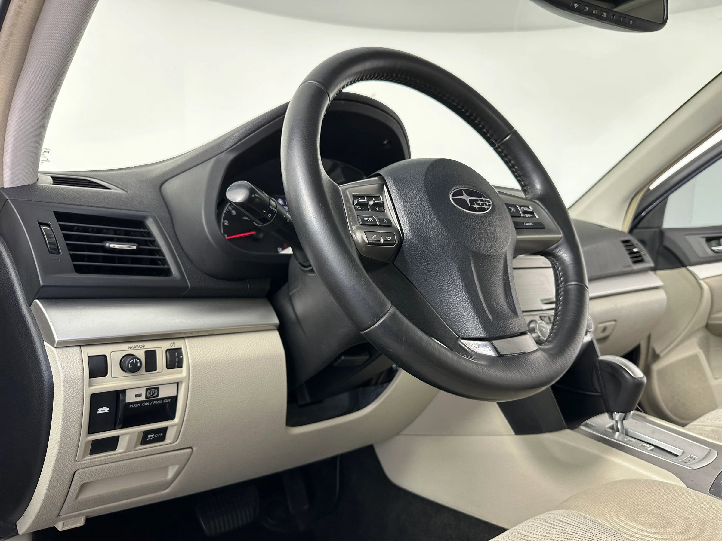 Used 2013 Subaru Outback 2.5i Premium image 34