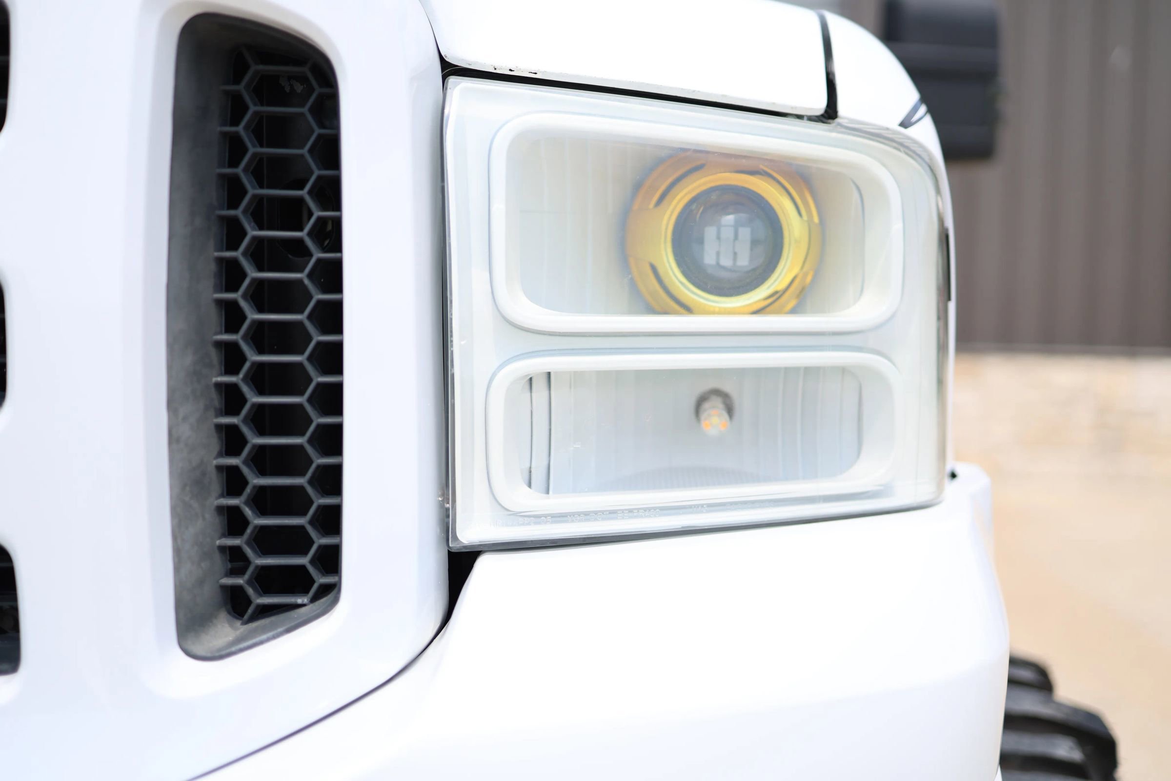 Used 2001 Ford F350 XLT image 12