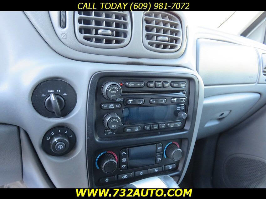 Used 2008 Chevrolet TrailBlazer LT w/ Sun And 6-Disc Cd Package AWD/4WD image 11