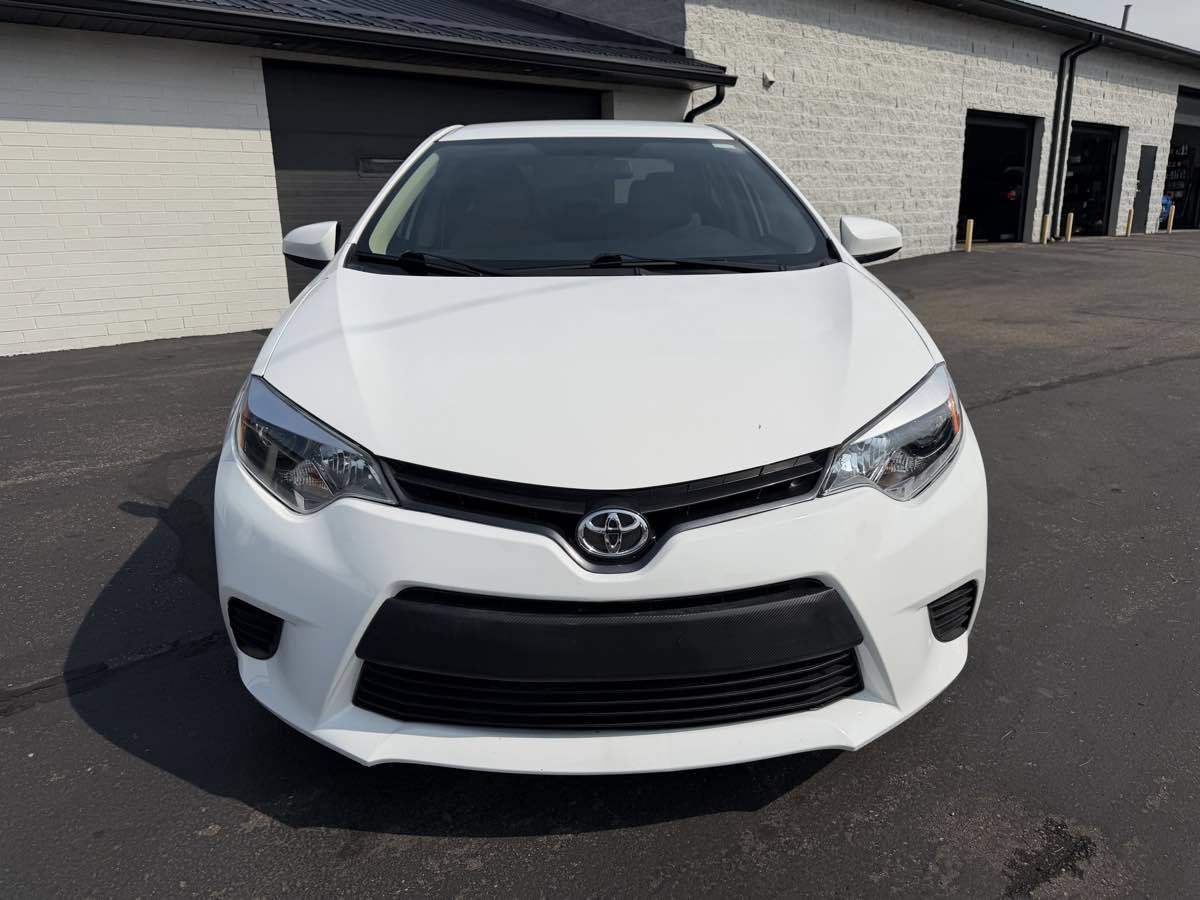 Used 2014 Toyota Corolla LE FWD image 7
