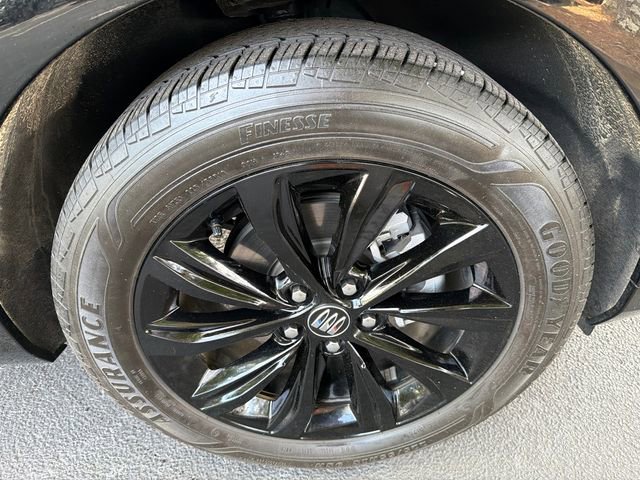 Used 2024 Buick Envista Sport Touring w/ Convenience I Package FWD image 12