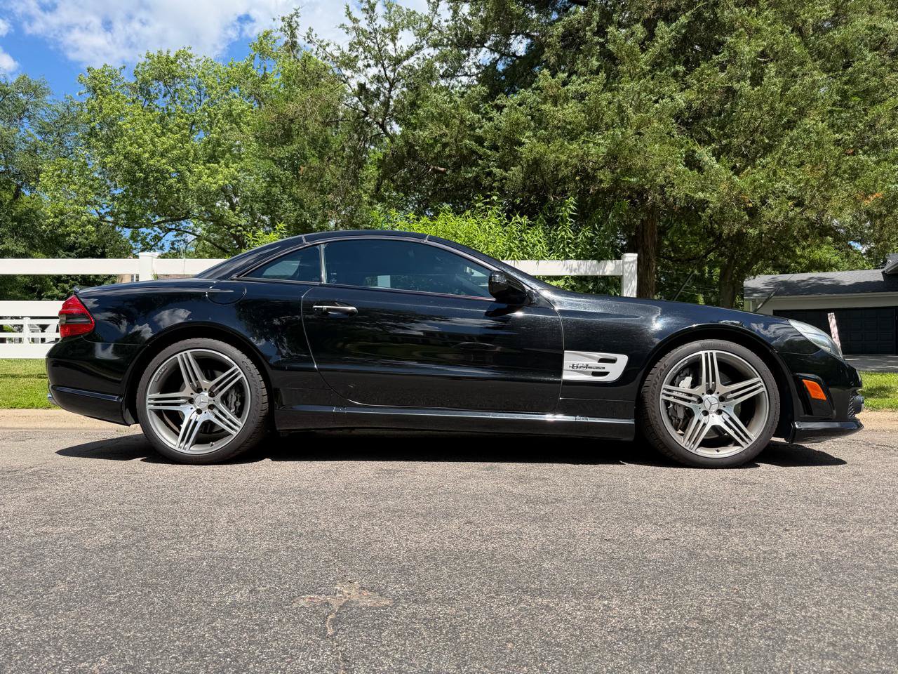 Used 2011 Mercedes-Benz SL 63 AMG image 31