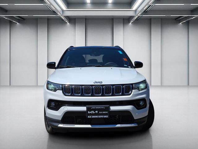 Used 2024 Jeep Compass Limited AWD/4WD image 2