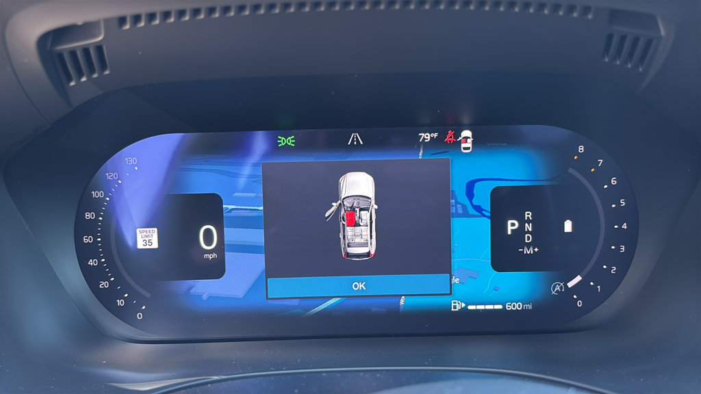 New 2027 Volvo XC60 B5 Plus AWD/4WD image 17