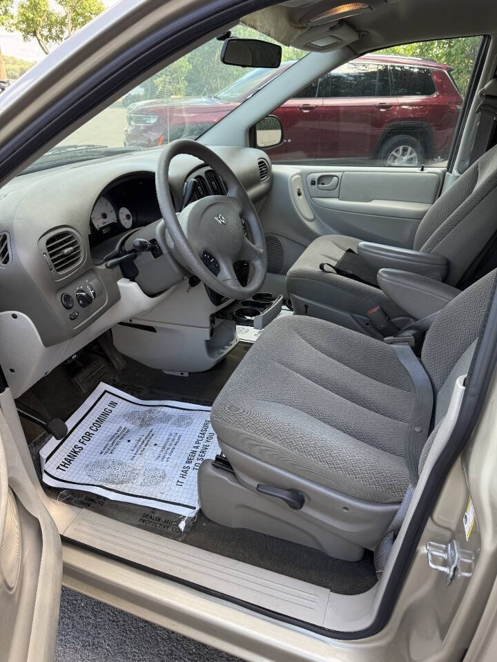 Used 2007 Dodge Caravan SXT FWD image 11
