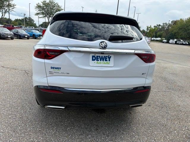 Used 2024 Buick Enclave Essence w/ Sport Touring Edition AWD/4WD image 4
