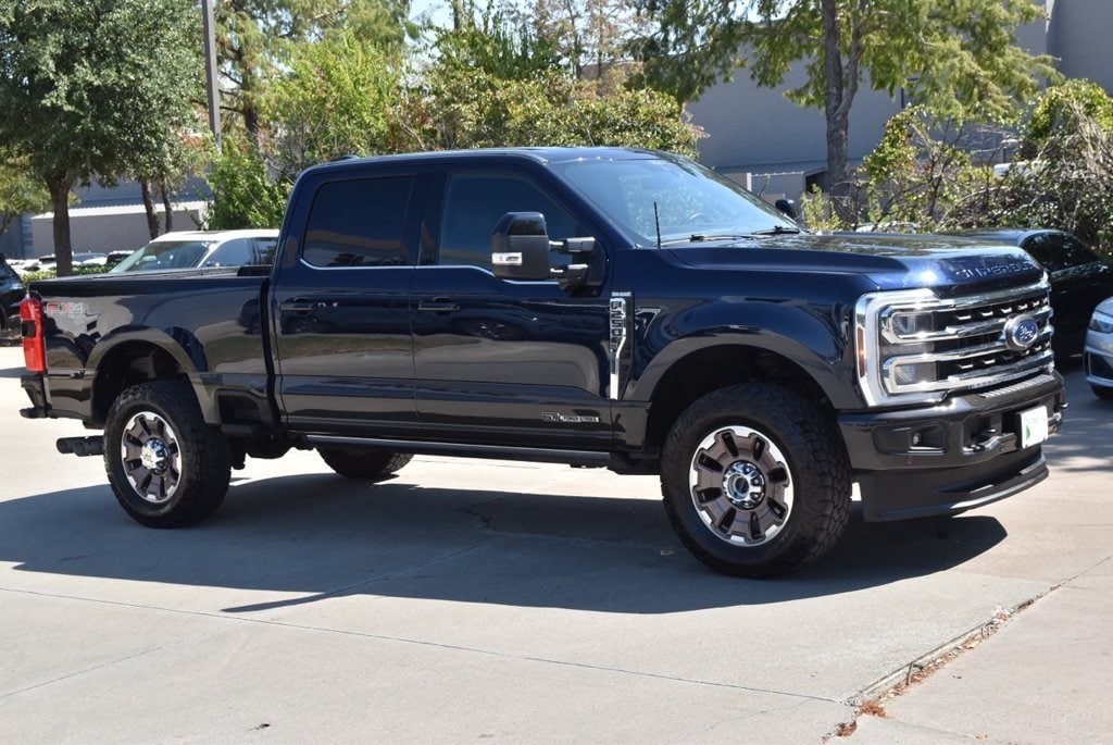 Certified 2025 Ford F250 King Ranch w/ FX4 Off-Road Package AWD/4WD image 5